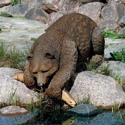 Design Toscano Catch Of The Day Grand Bear Sculpture 7 Design Toscano Catch Of The Day Grand Bear Sculpture - Image 7