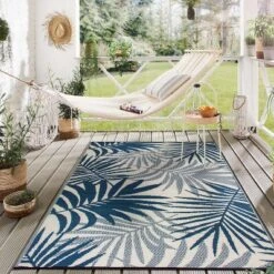 World Rug Gallery Modern Floral Reversible Plastic Outdoor Rugs -Northlight Shop GUEST 88ad9cff 935e 49a0 8512 ca9c7a972aa2