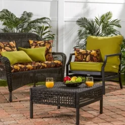 Set Of 2 Timberland Floral Outdoor Square Throw Pillows - Kensington Garden -Northlight Shop GUEST d41932a3 cd95 4a35 bb4a 4685bbe0a7fd